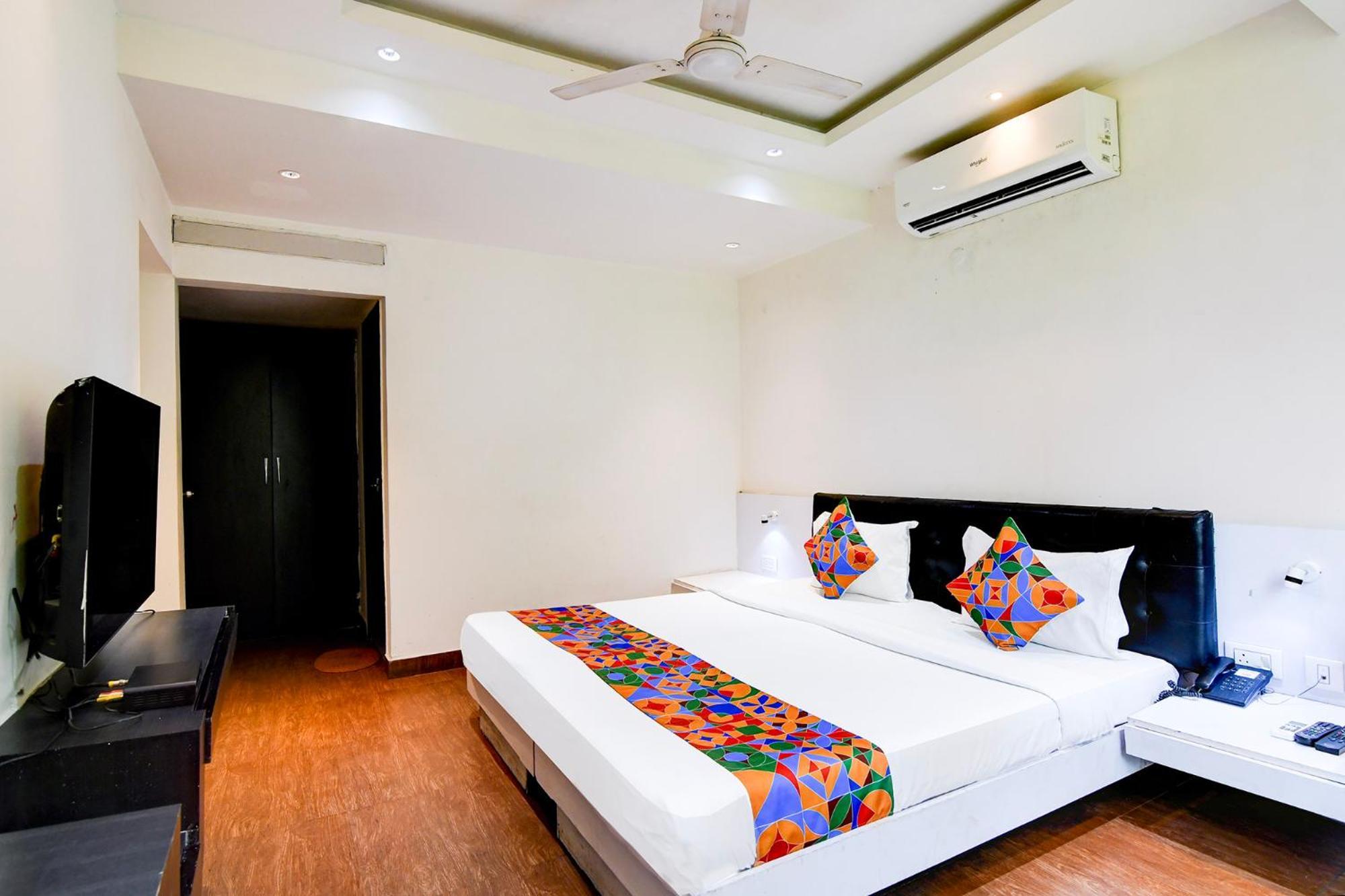 FabHotel 1 Lovelock Kalkutta Exterior foto